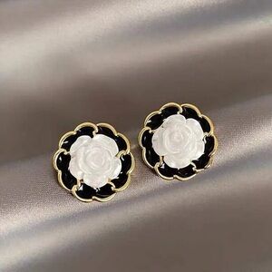 NWT Elegant White and Black Rose Earrings